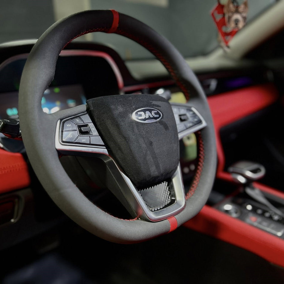 Handmade Alcantara Steering Wheel Cover for JAC J7 – Premium Custom Design